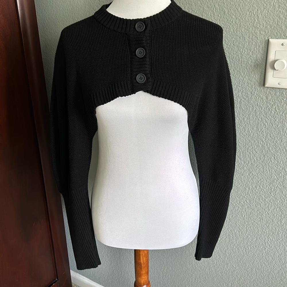 525 America black knit puffed sleeve shrug, size M/L